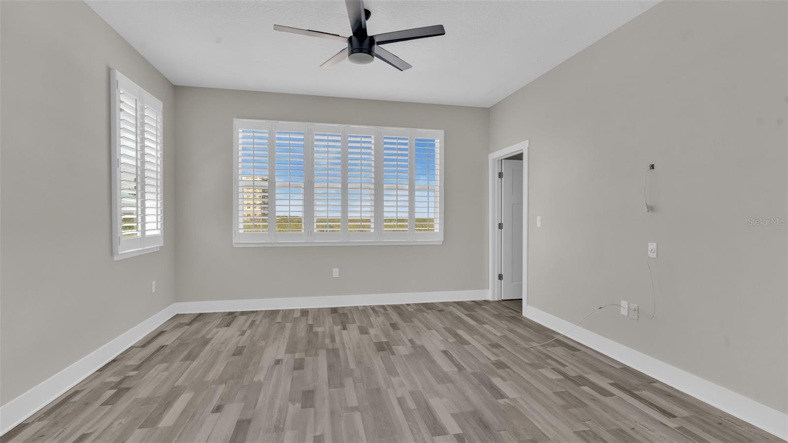 RIVIERA TWNHMS - Residential