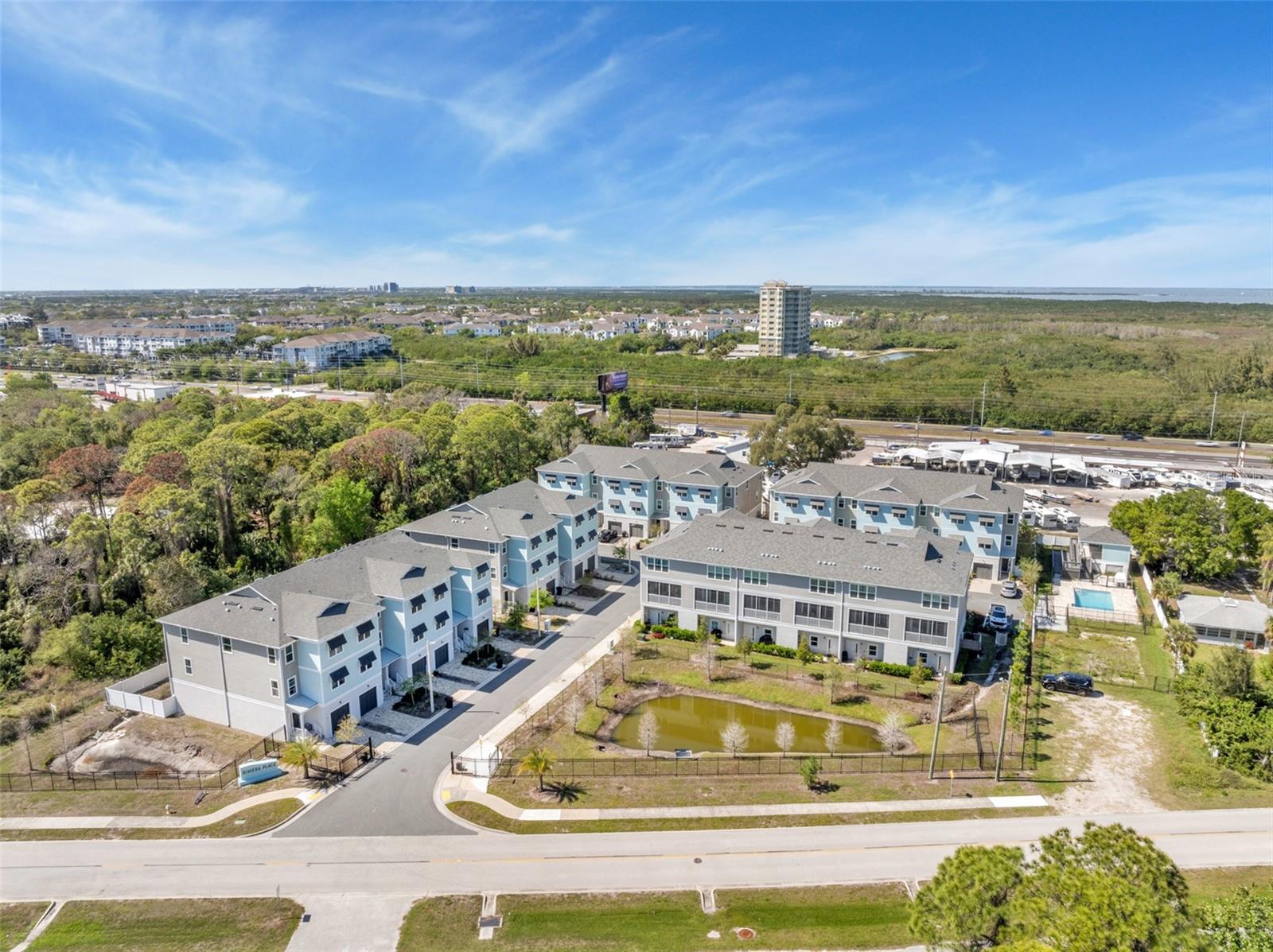 RIVIERA TWNHMS - Residential