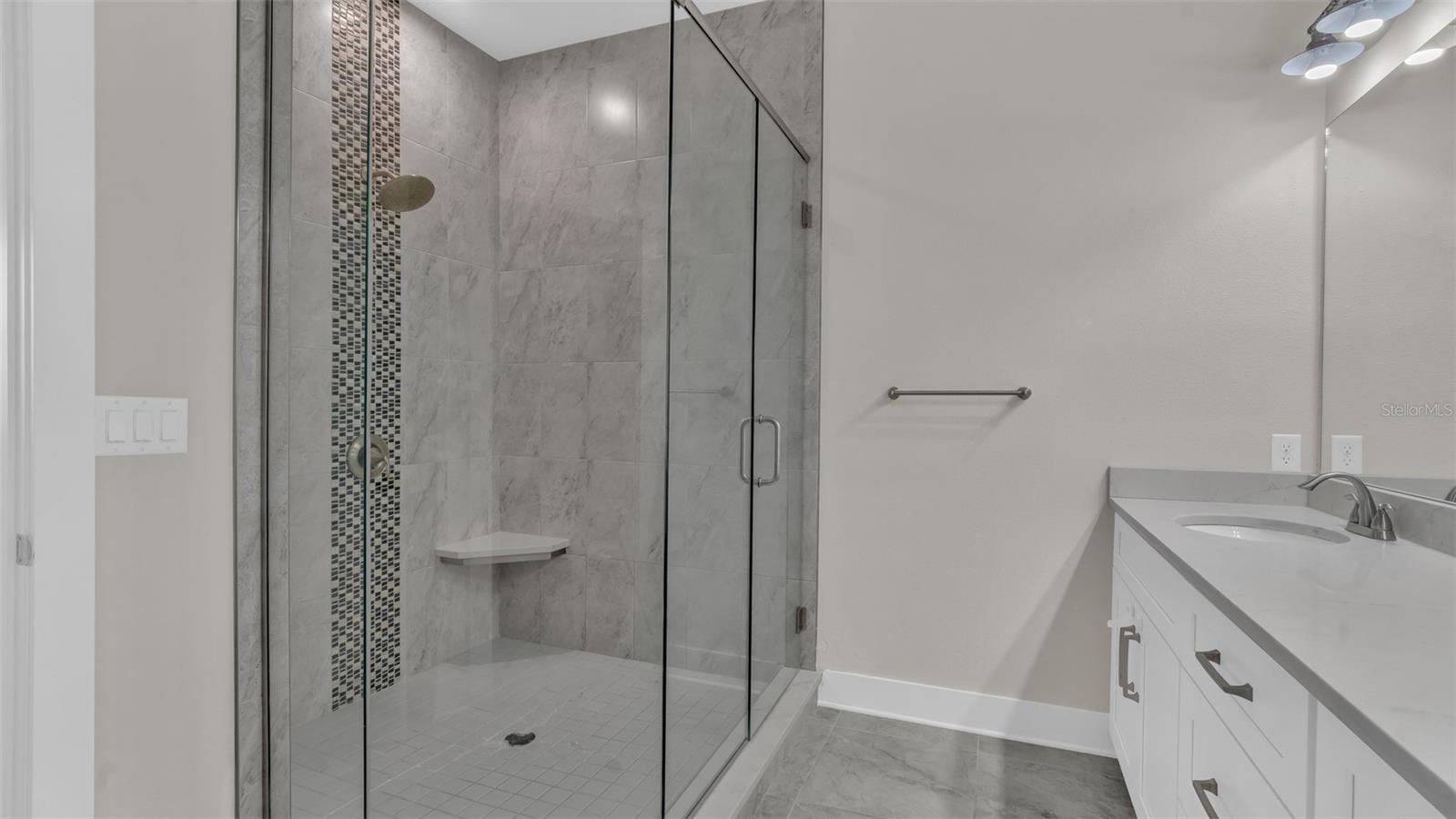 RIVIERA TWNHMS - Residential