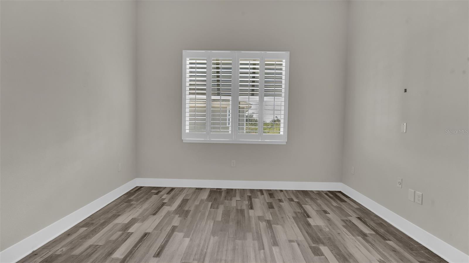 RIVIERA TWNHMS - Residential