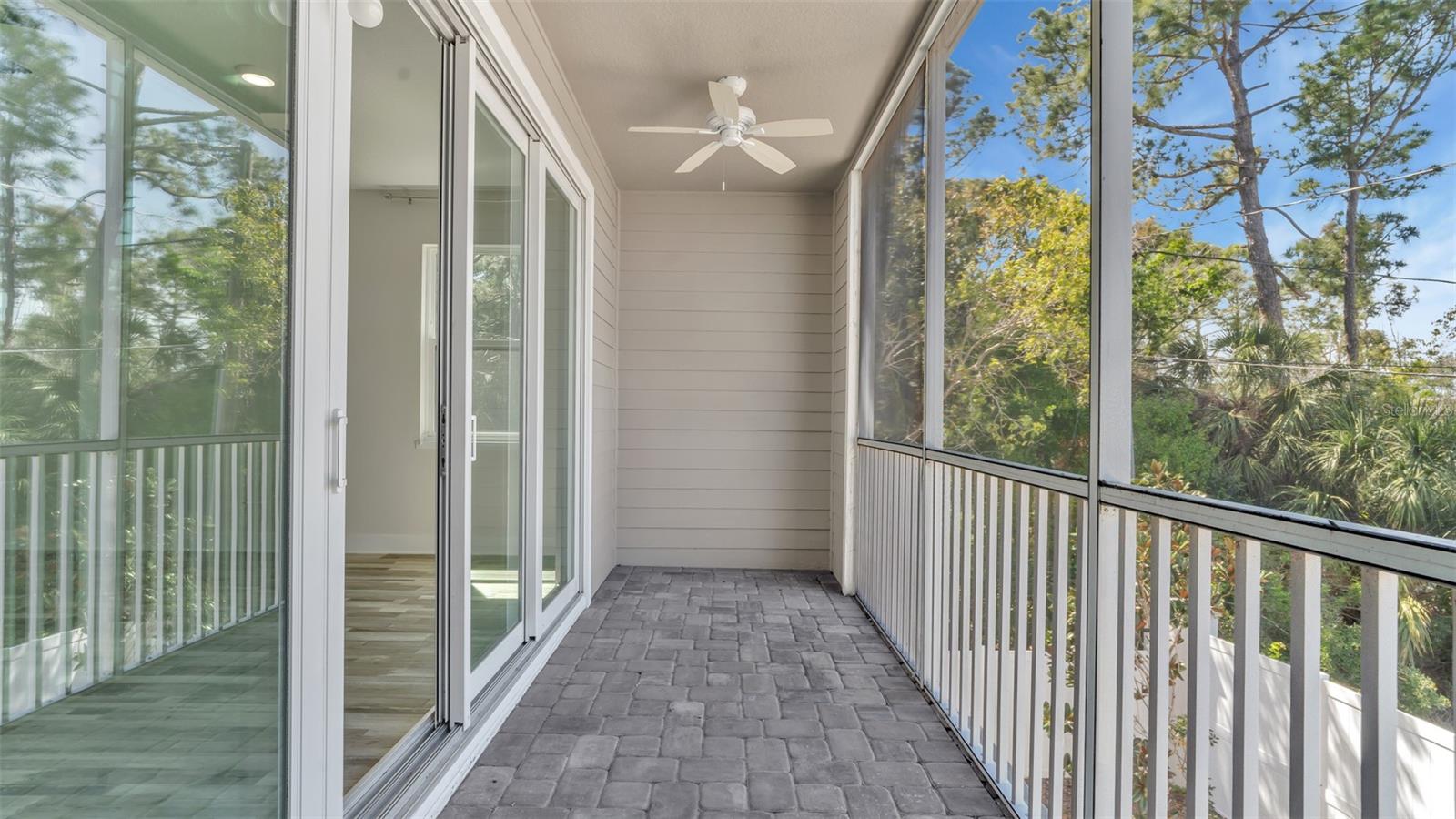 RIVIERA TWNHMS - Residential