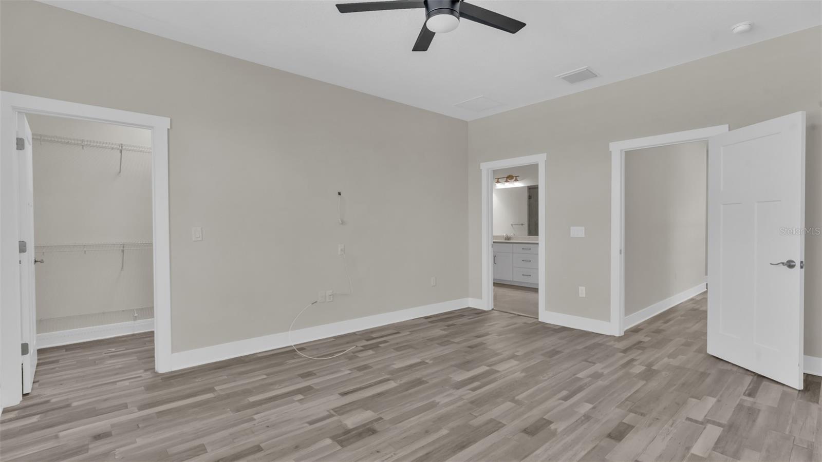 RIVIERA TWNHMS - Residential