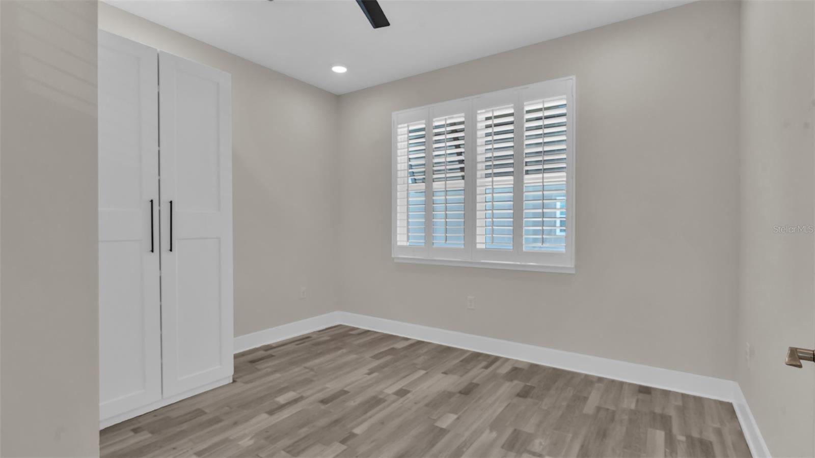 RIVIERA TWNHMS - Residential