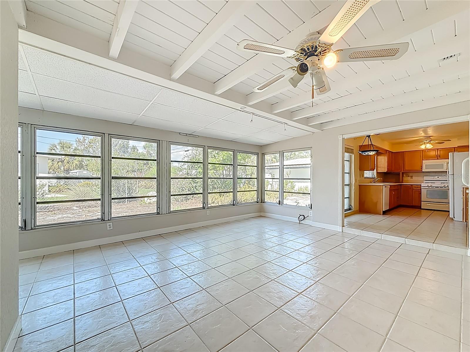 IMPERIAL PARK - Residential