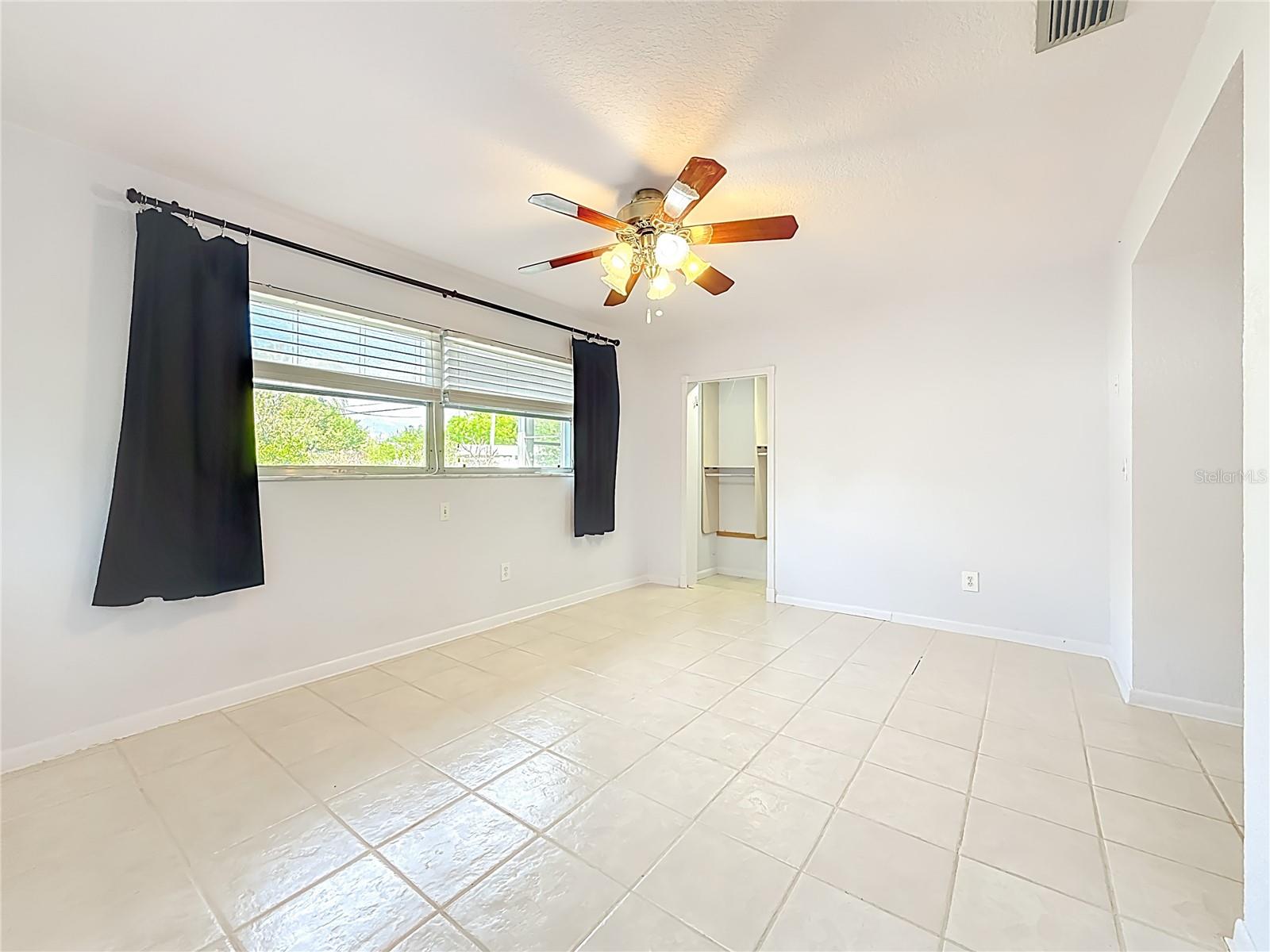 IMPERIAL PARK - Residential