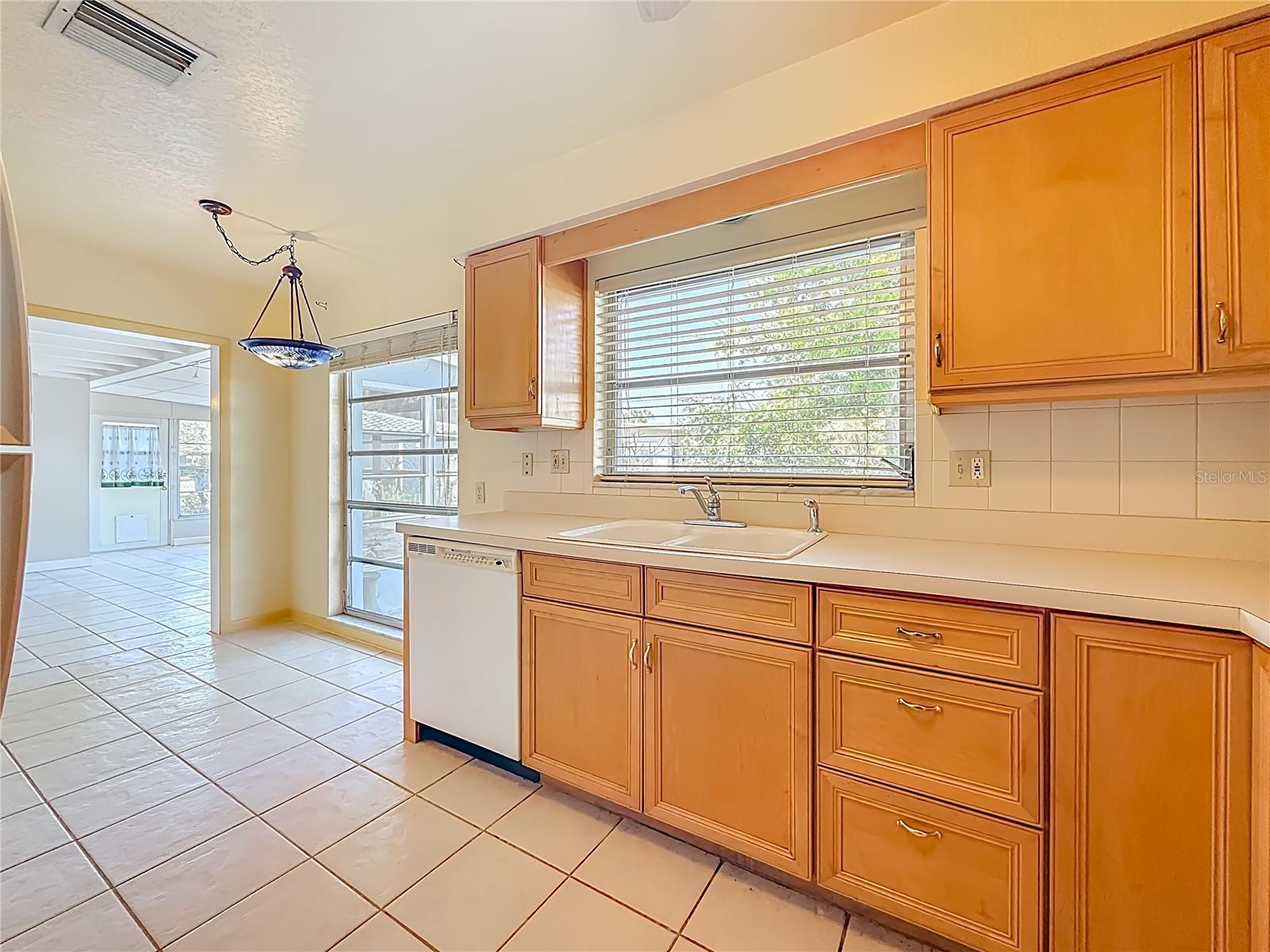 IMPERIAL PARK - Residential