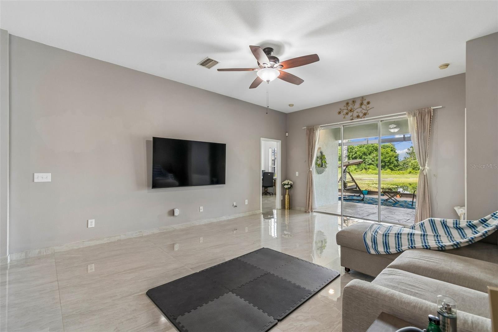 GRAND HAMPTON PH 4 - Residential