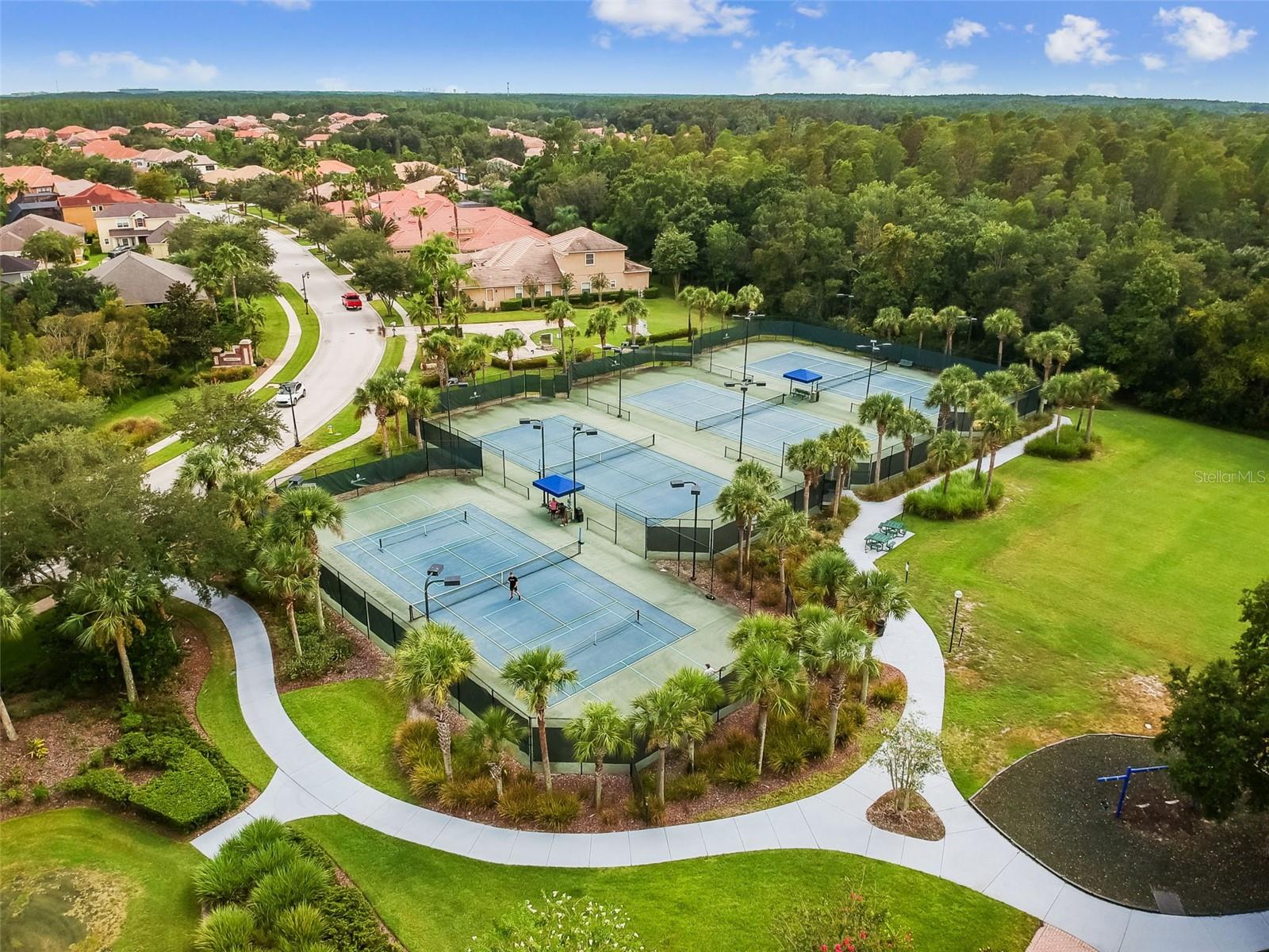 GRAND HAMPTON PH 4 - Residential