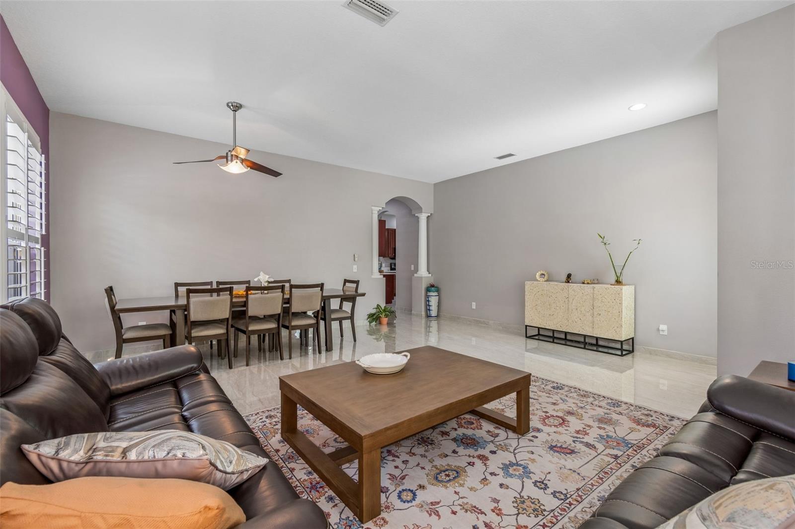 GRAND HAMPTON PH 4 - Residential