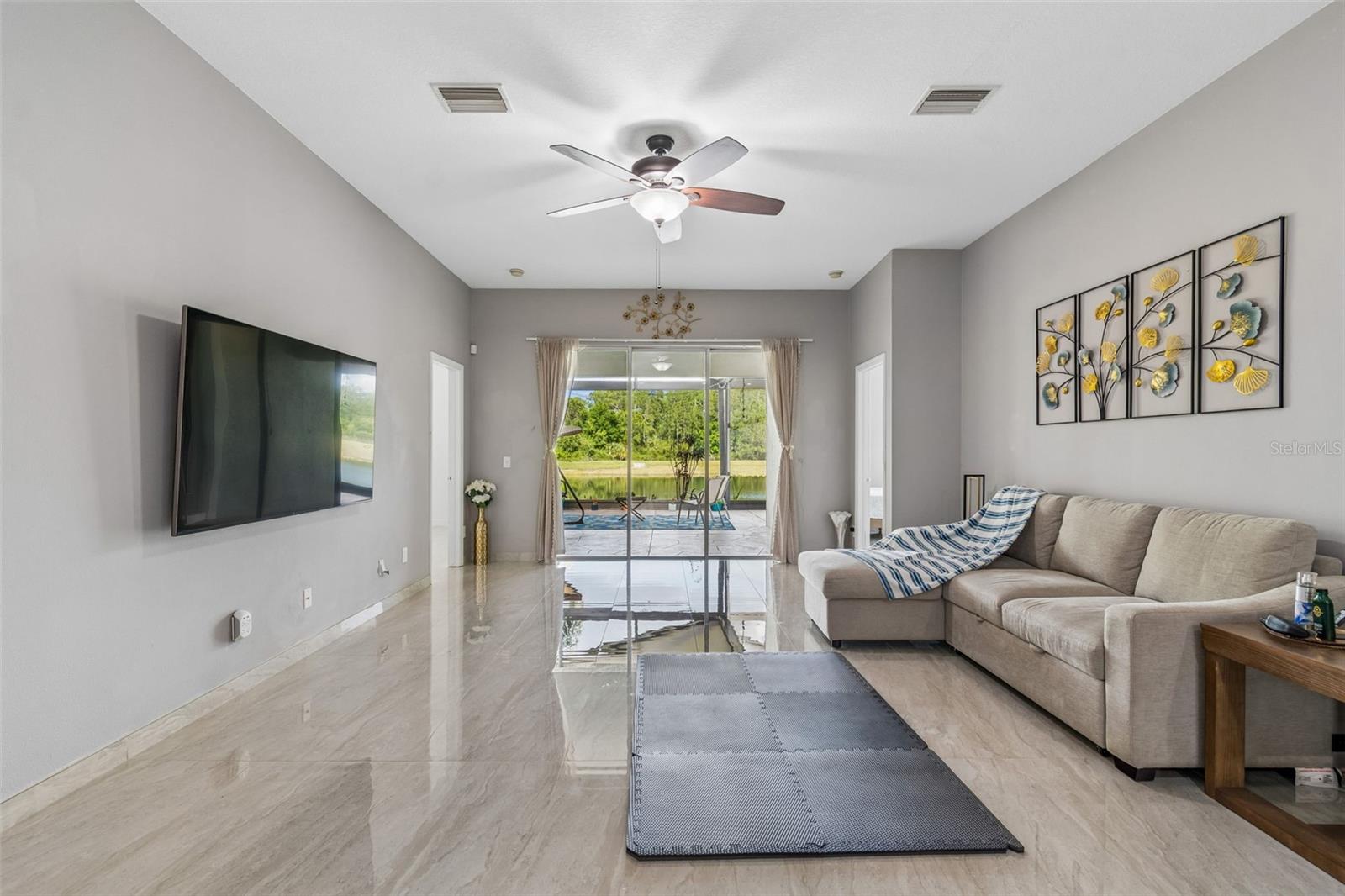 GRAND HAMPTON PH 4 - Residential