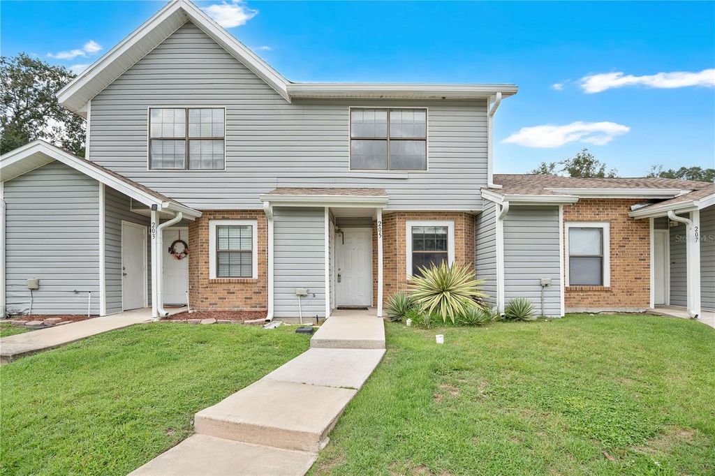 Photo of 205 Arbor Circle, Sanford, FL 32773 (MLS # O6349776)