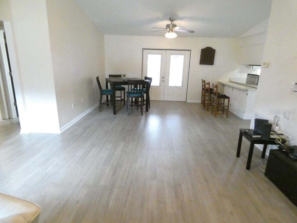 FOX LAKES - Residential