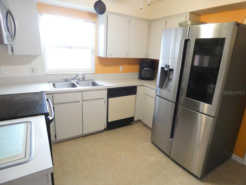 FOX LAKES - Residential