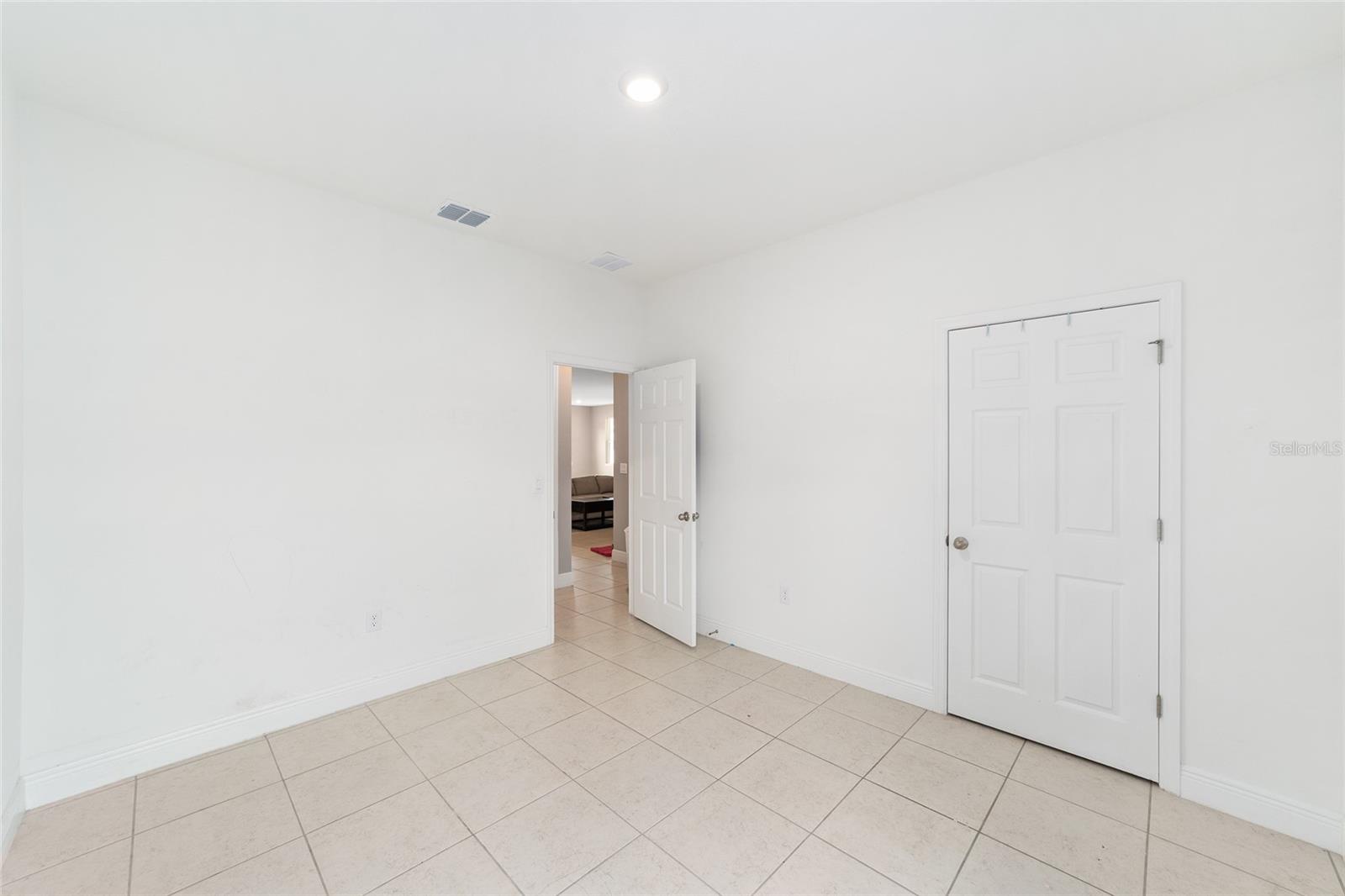 KINGSLAND COUNTRY ESTATES-WHISPERING PINES - Residential Lease