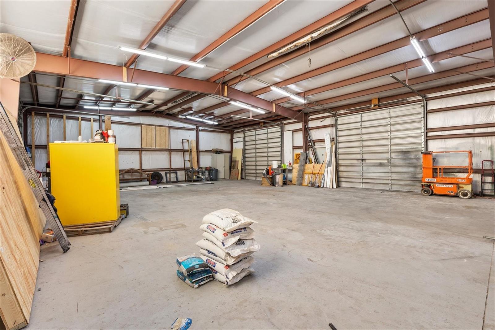 FRUITLAND PARK - Residential