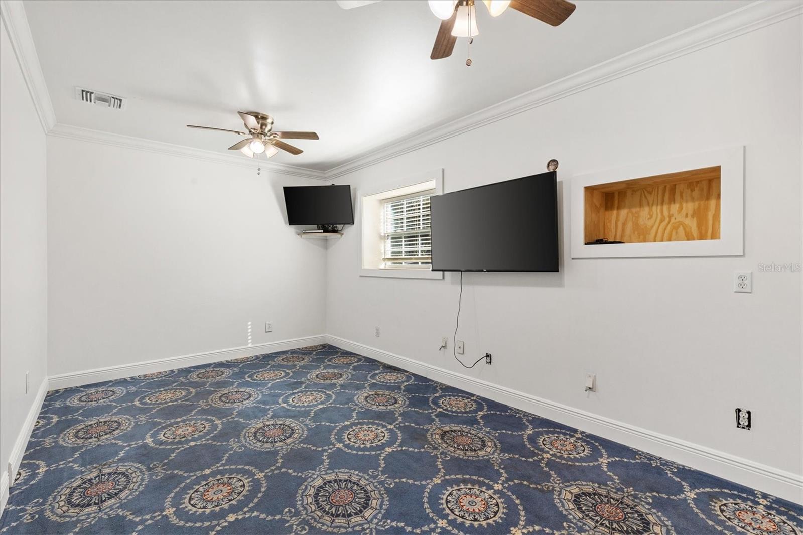 FRUITLAND PARK - Residential