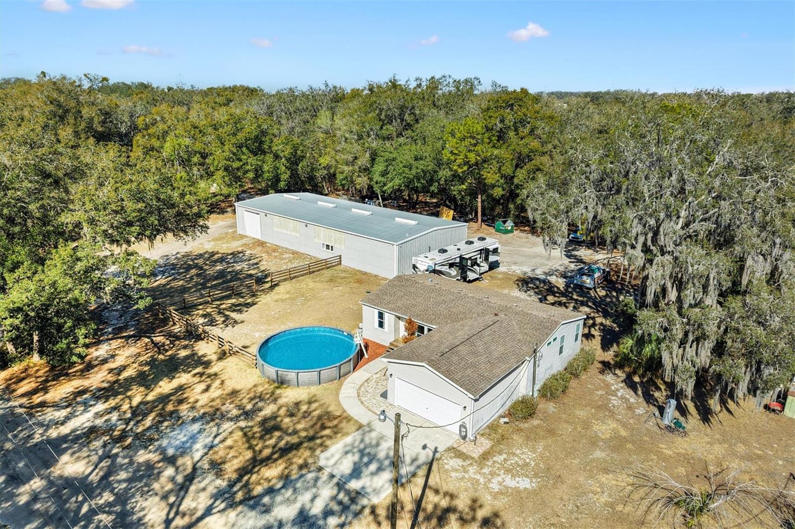 FRUITLAND PARK - Residential