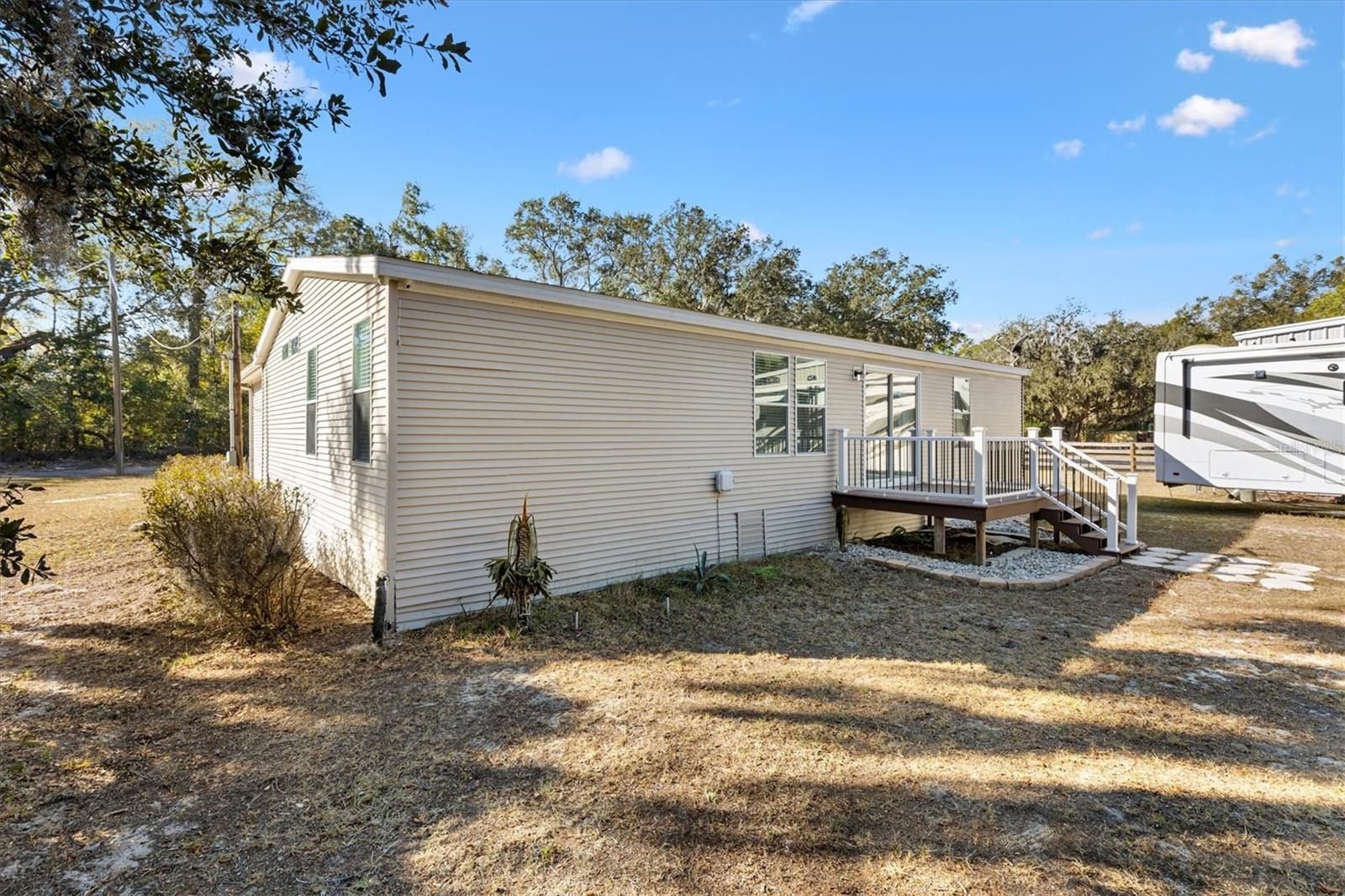 FRUITLAND PARK - Residential