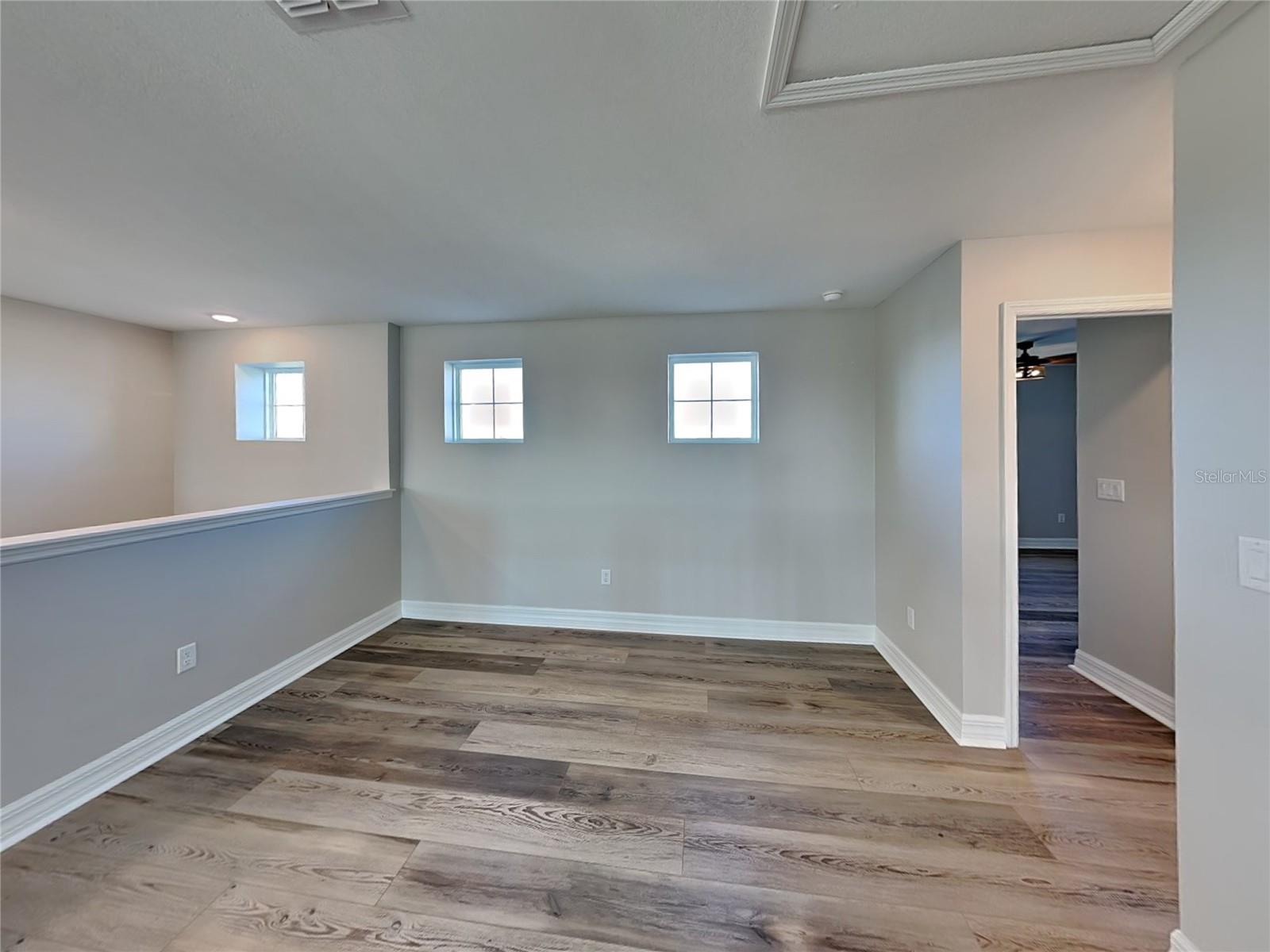 PRAIRIE OAKS - Residential Lease