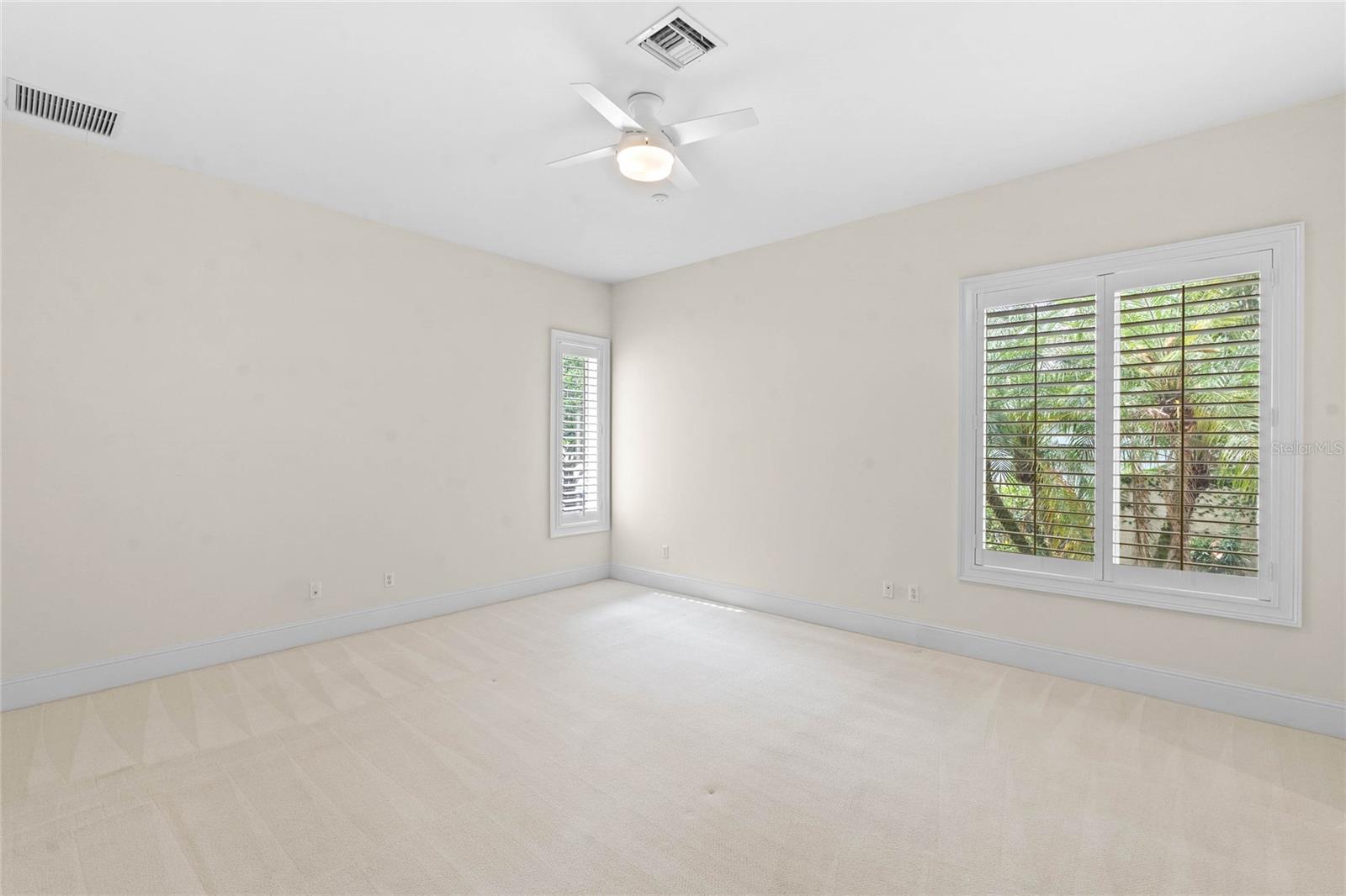 9701 LAKE ISLEWORTH COURT