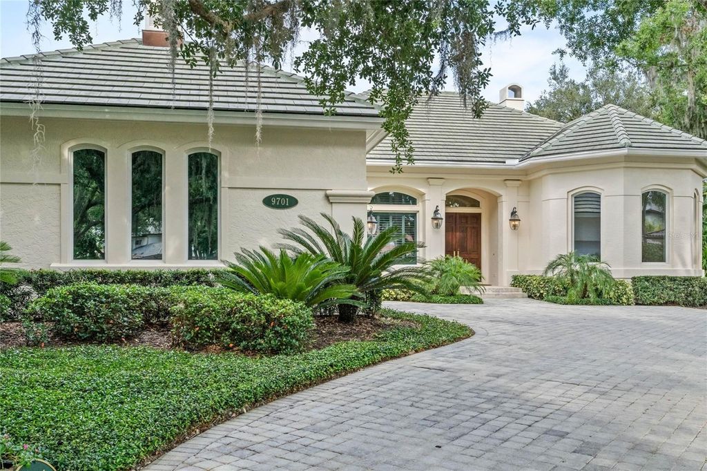 Photo of 9701 Lake Isleworth Court, Windermere, FL 34786 (MLS # O6385693)
