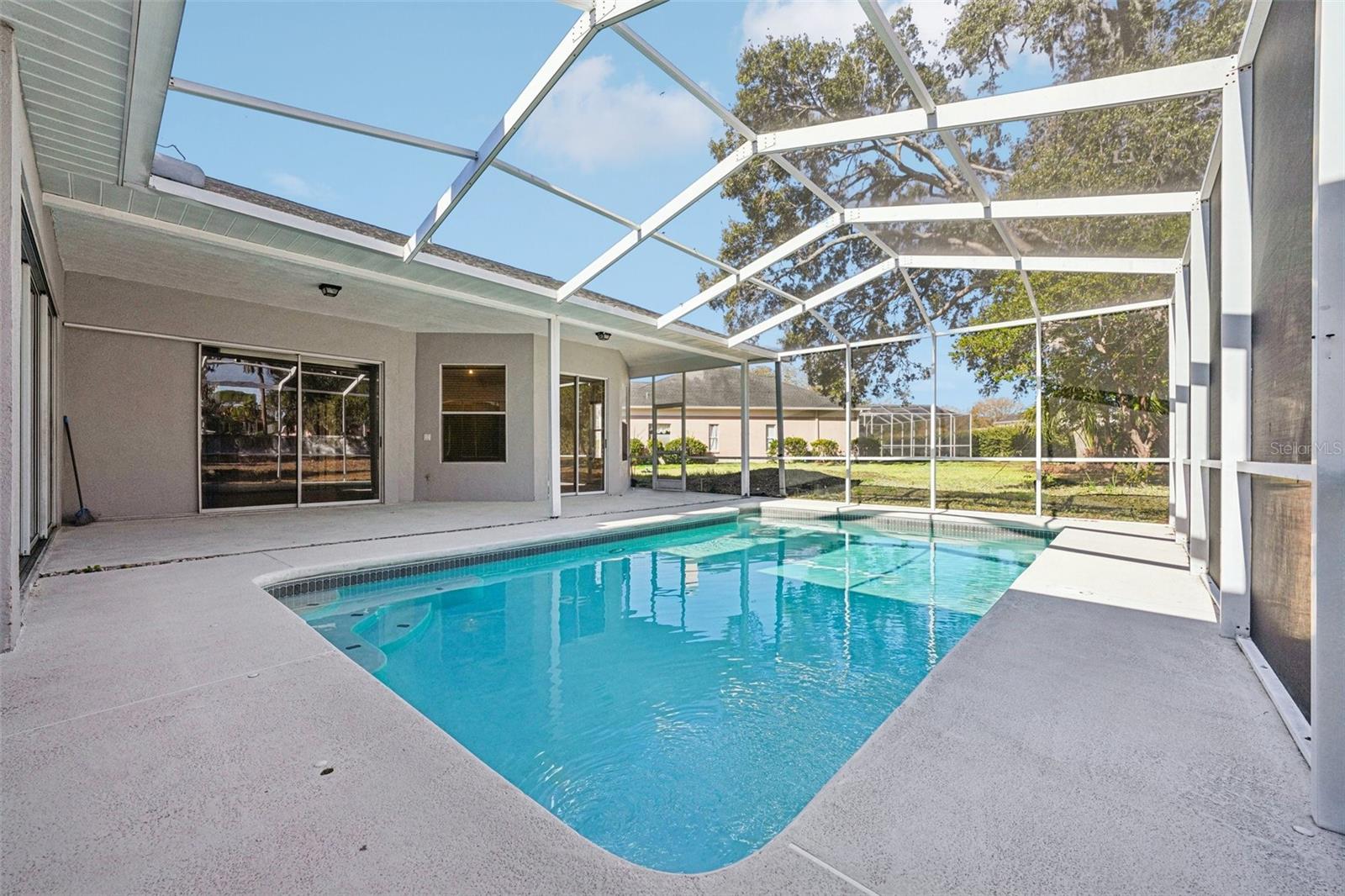 PARKLAND ESTATES EAST - Residential