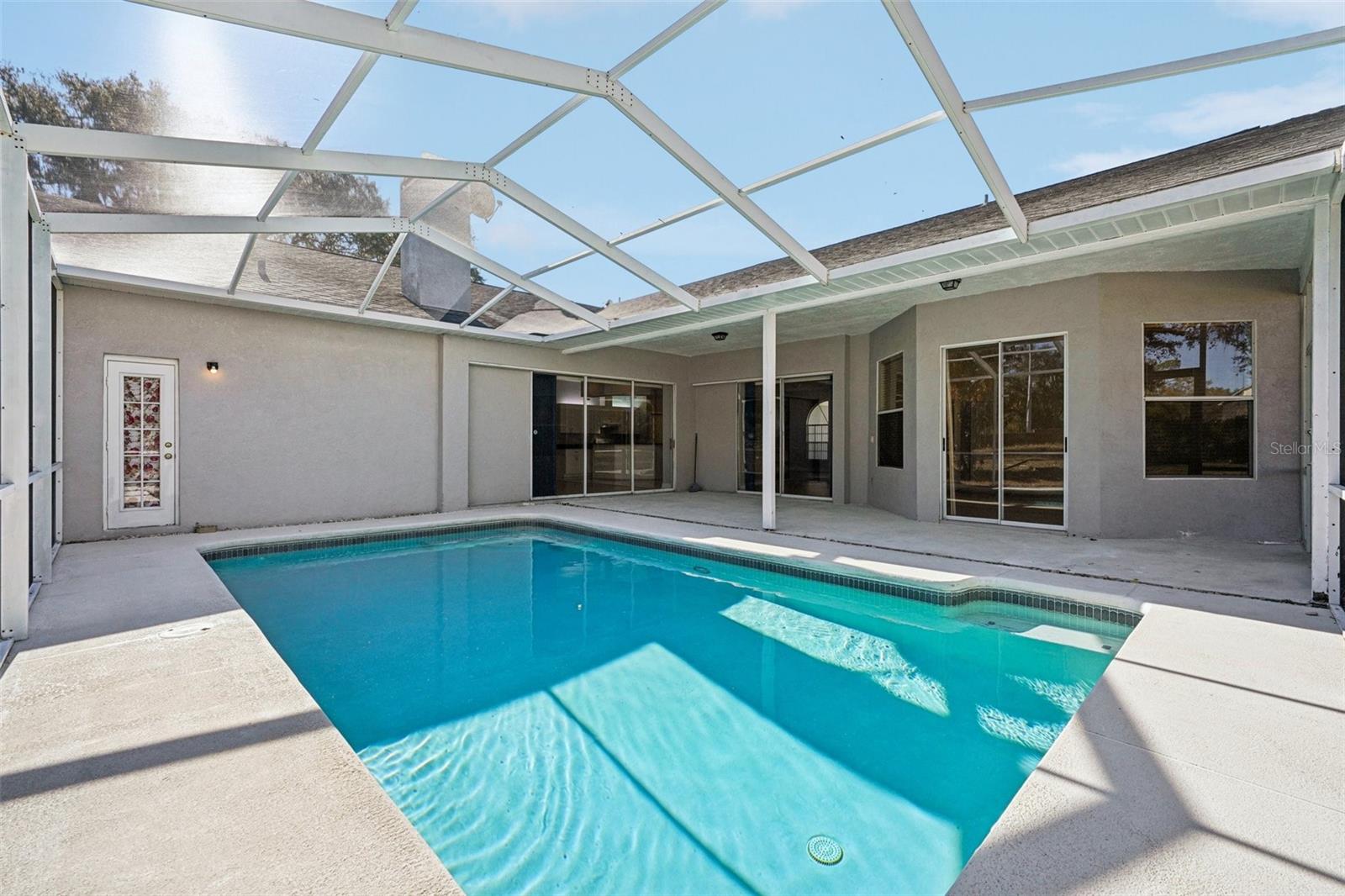 PARKLAND ESTATES EAST - Residential