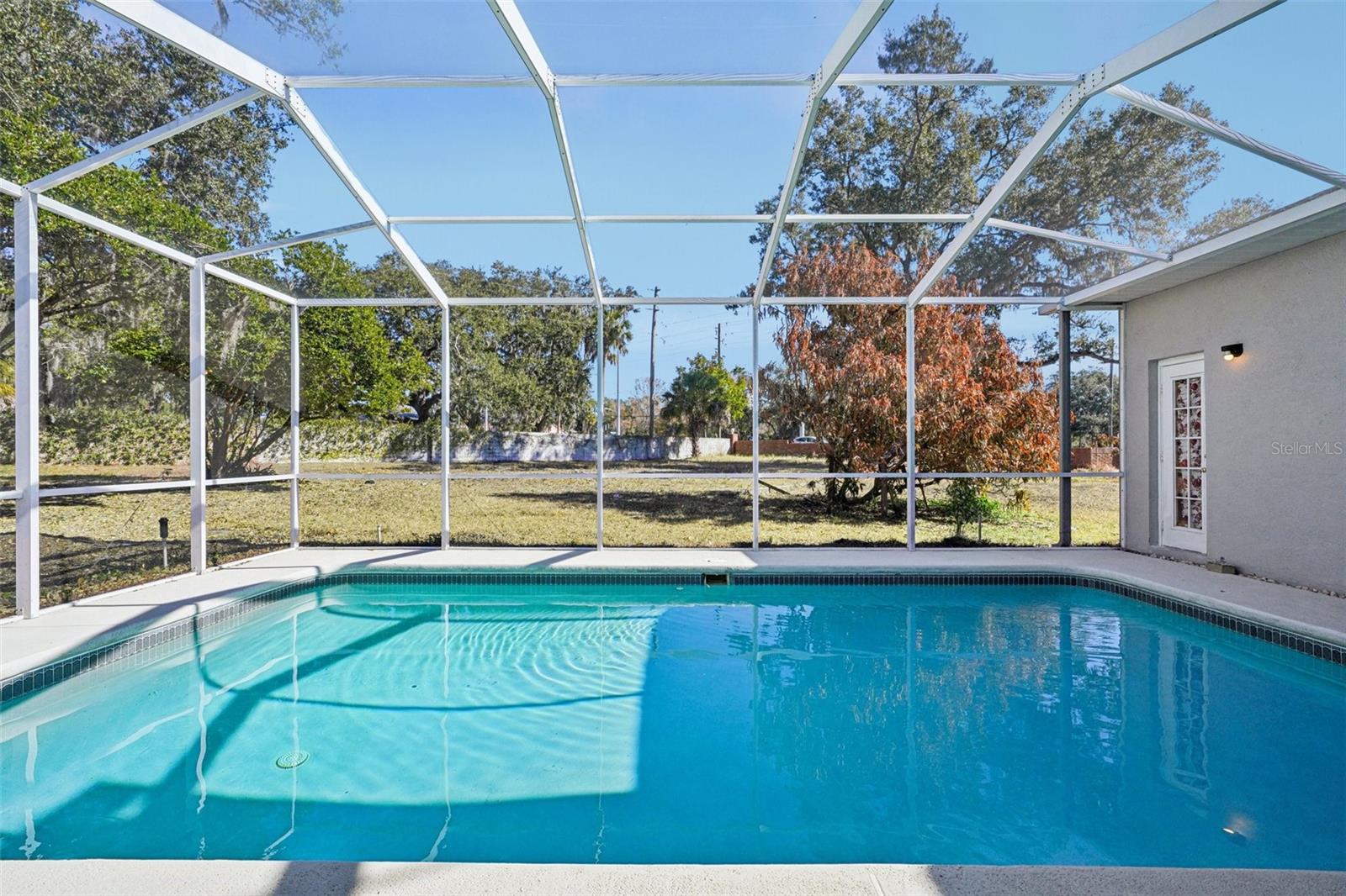 PARKLAND ESTATES EAST - Residential