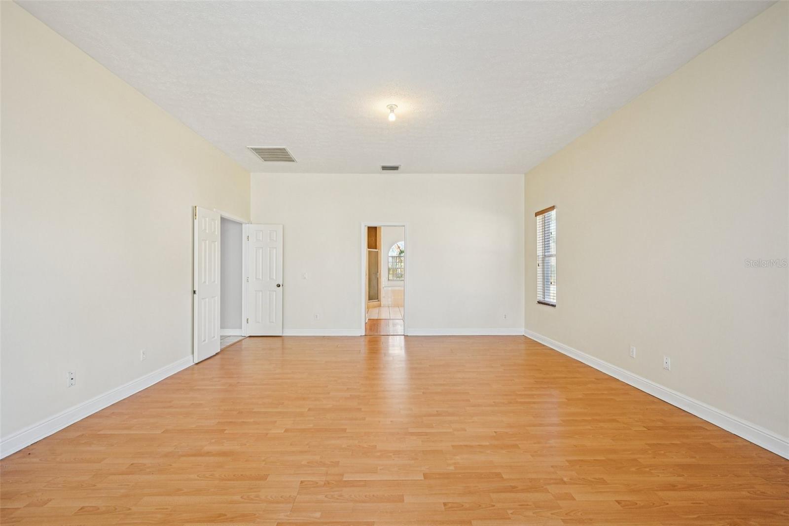 PARKLAND ESTATES EAST - Residential