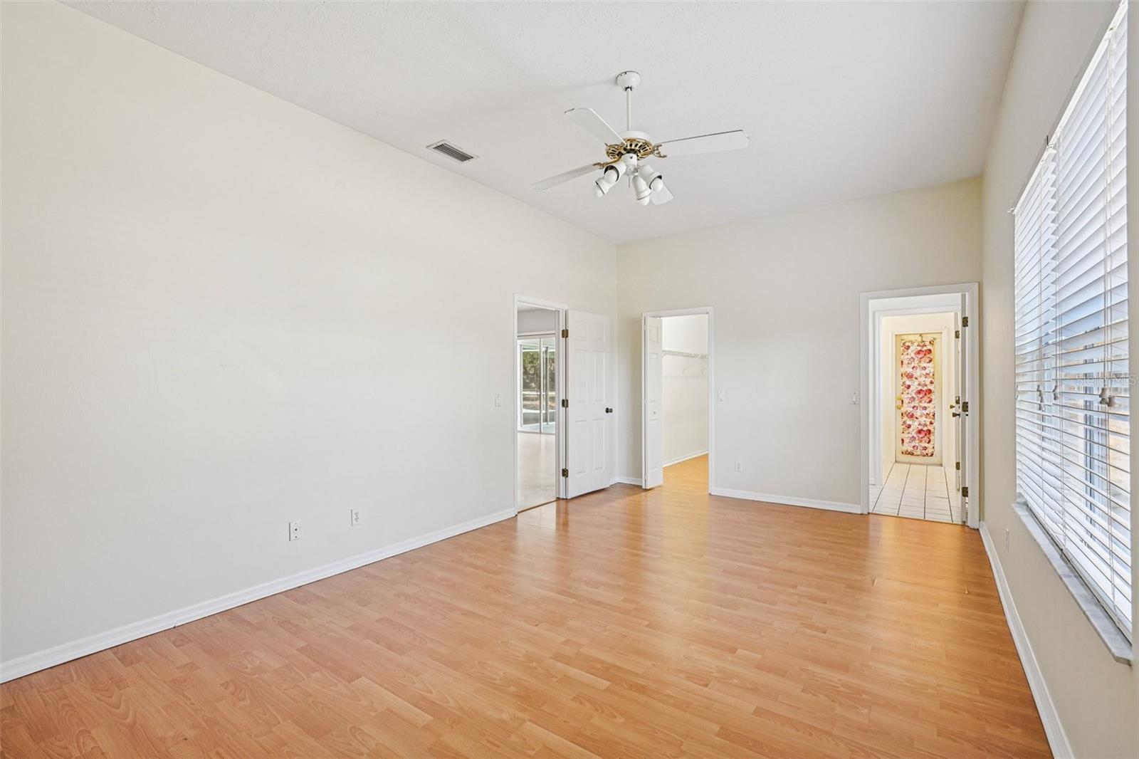 PARKLAND ESTATES EAST - Residential