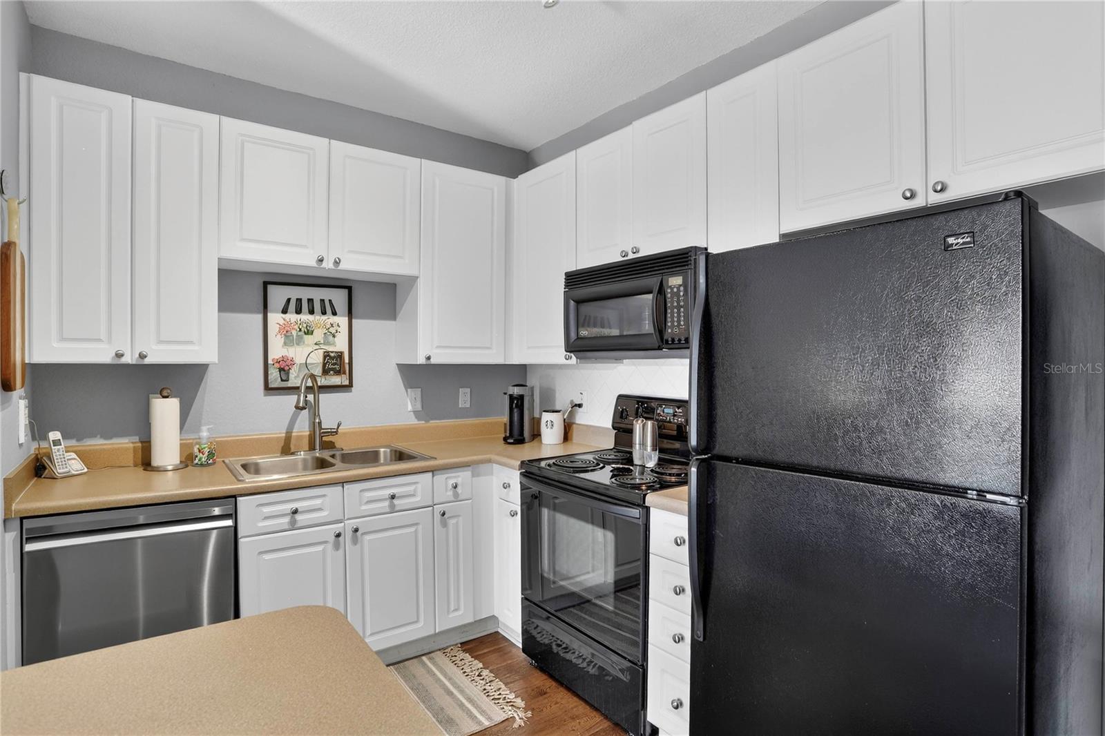 4221 W SPRUCE STREET 2426