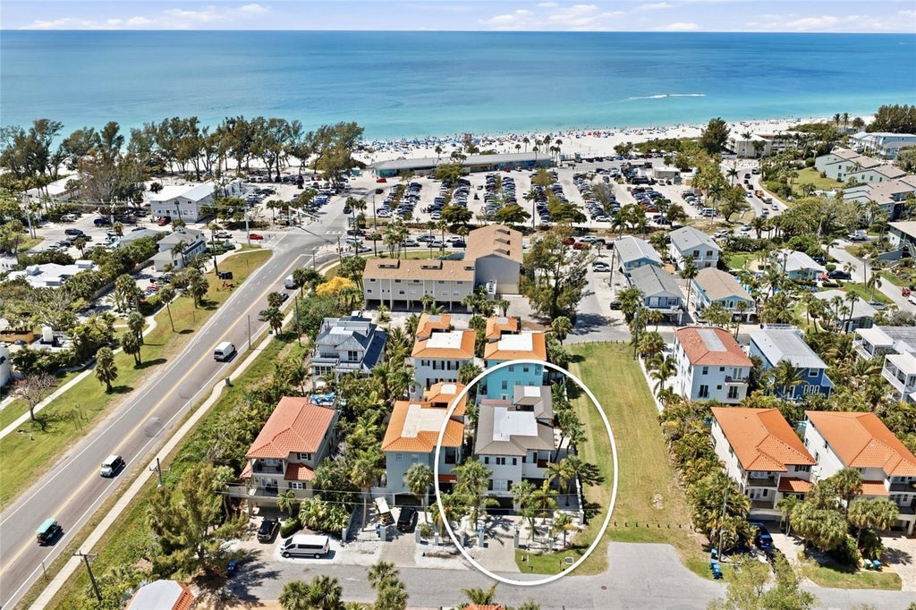 Photo of 4006 5th Avenue, Holmes Beach, FL 34217 (MLS # A4707690)