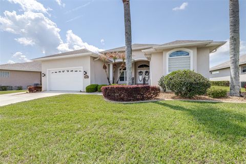 Photo of 6758 Huntington Hills Boulevard, Lakeland, FL 33810 (MLS # L4960686)