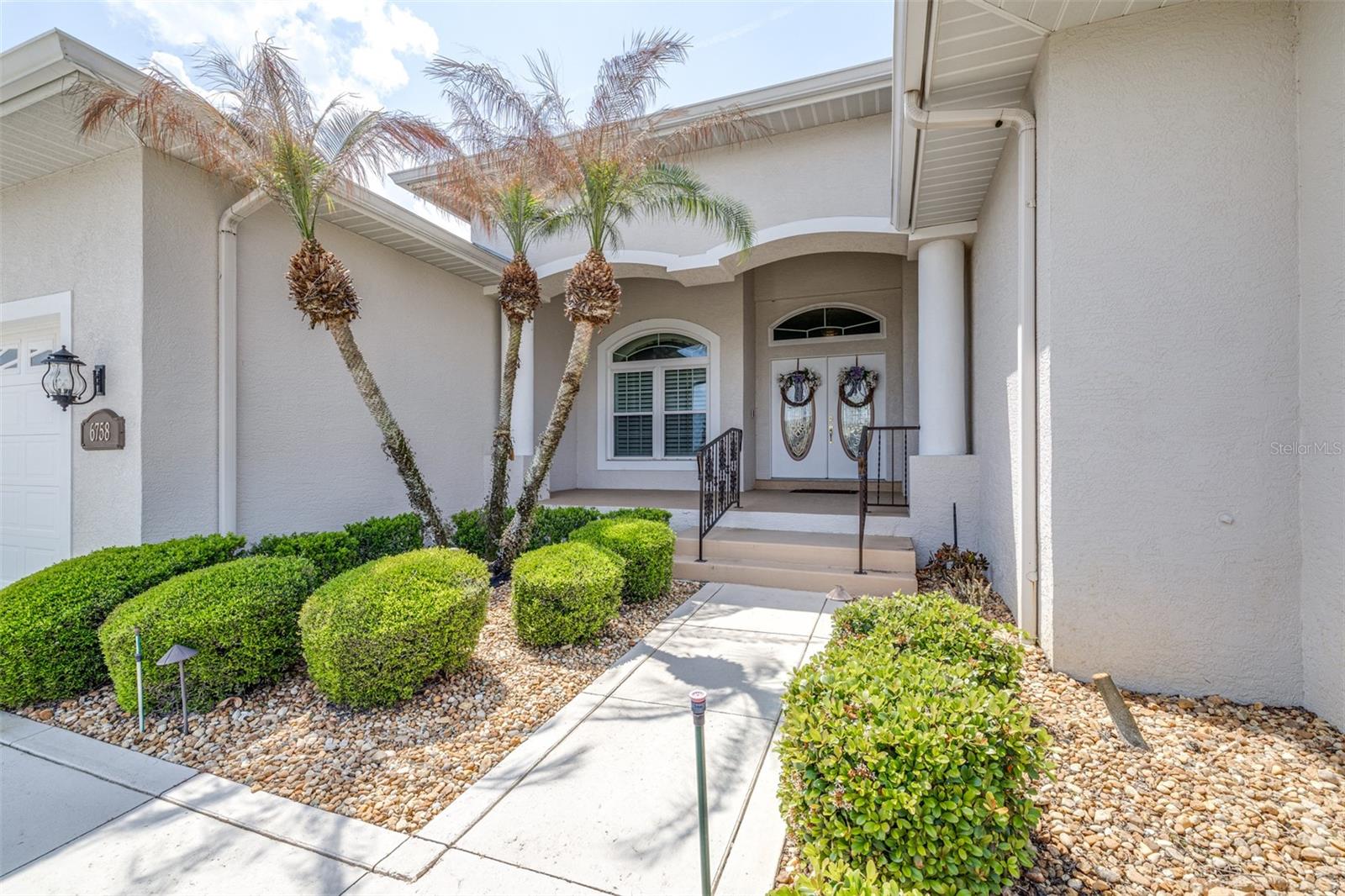 6758 HUNTINGTON HILLS BOULEVARD