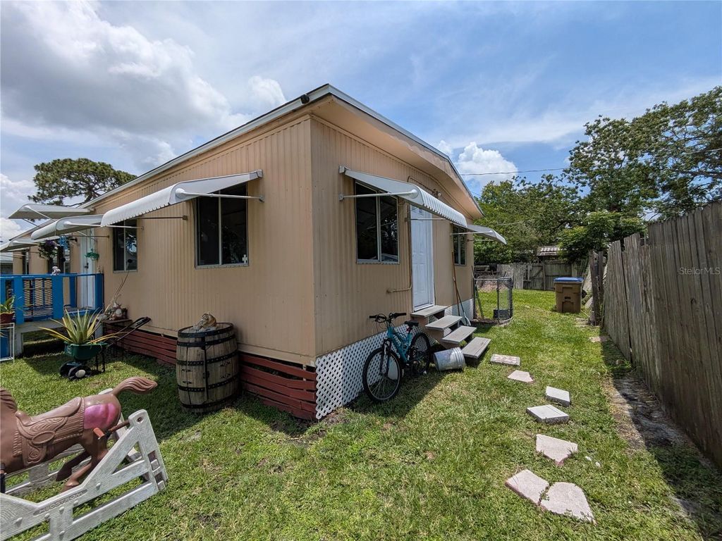 Photo of 2751 Burrows Avenue, Kissimmee, FL 34744 (MLS # O6342759)