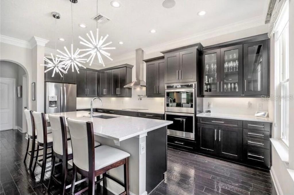 Photo of 12530 Climbing Vine Court, Windermere, FL 34786 (MLS # O6355463)