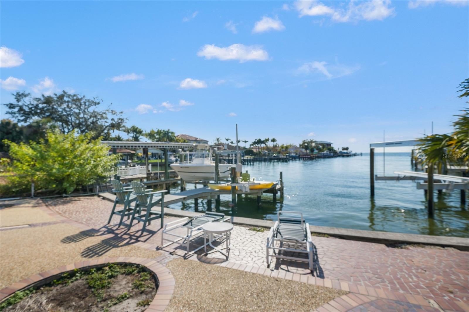 SUNSET PARK ISLES UNIT 4 - Land