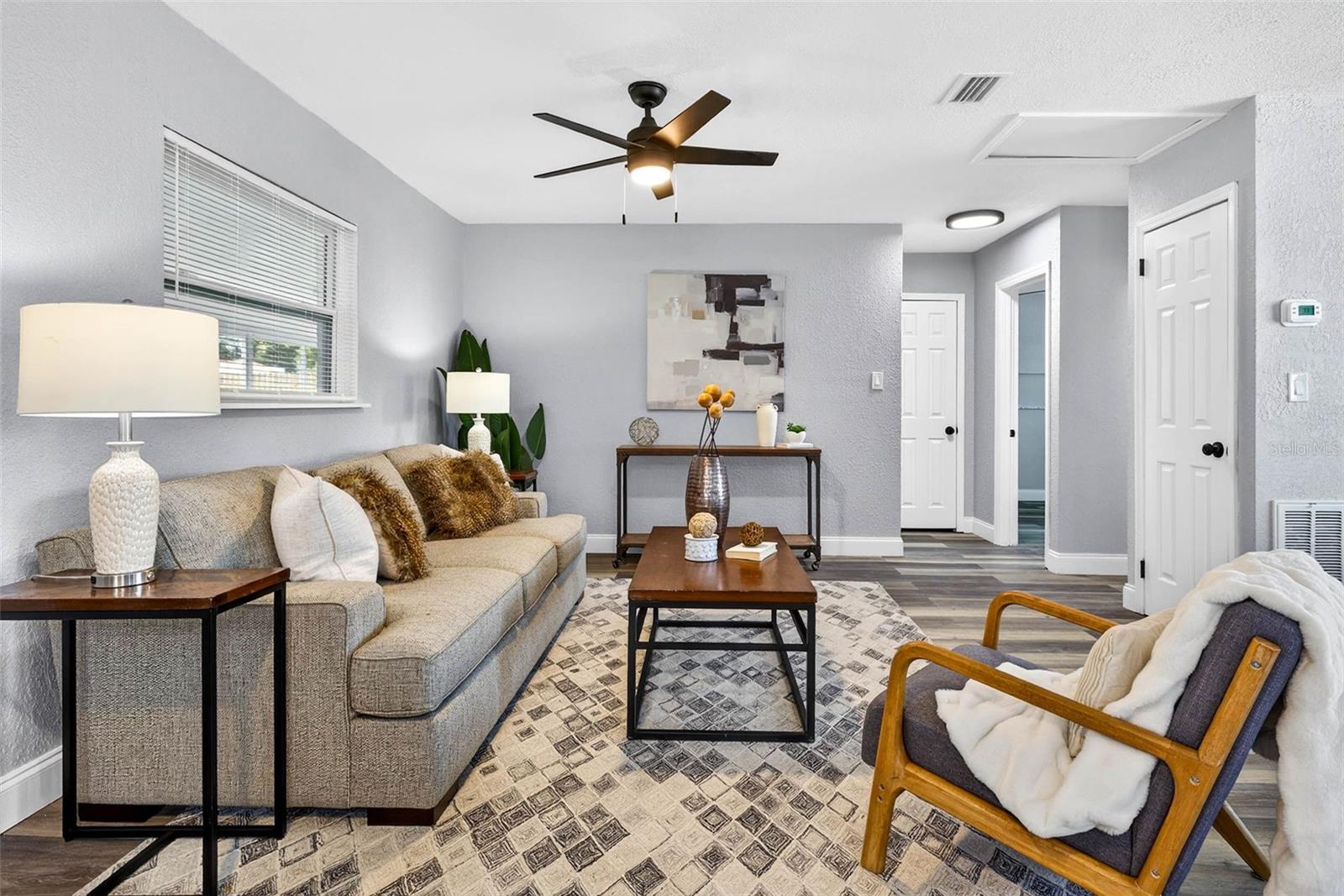 MEADOW LAWN 13TH ADD - Residential