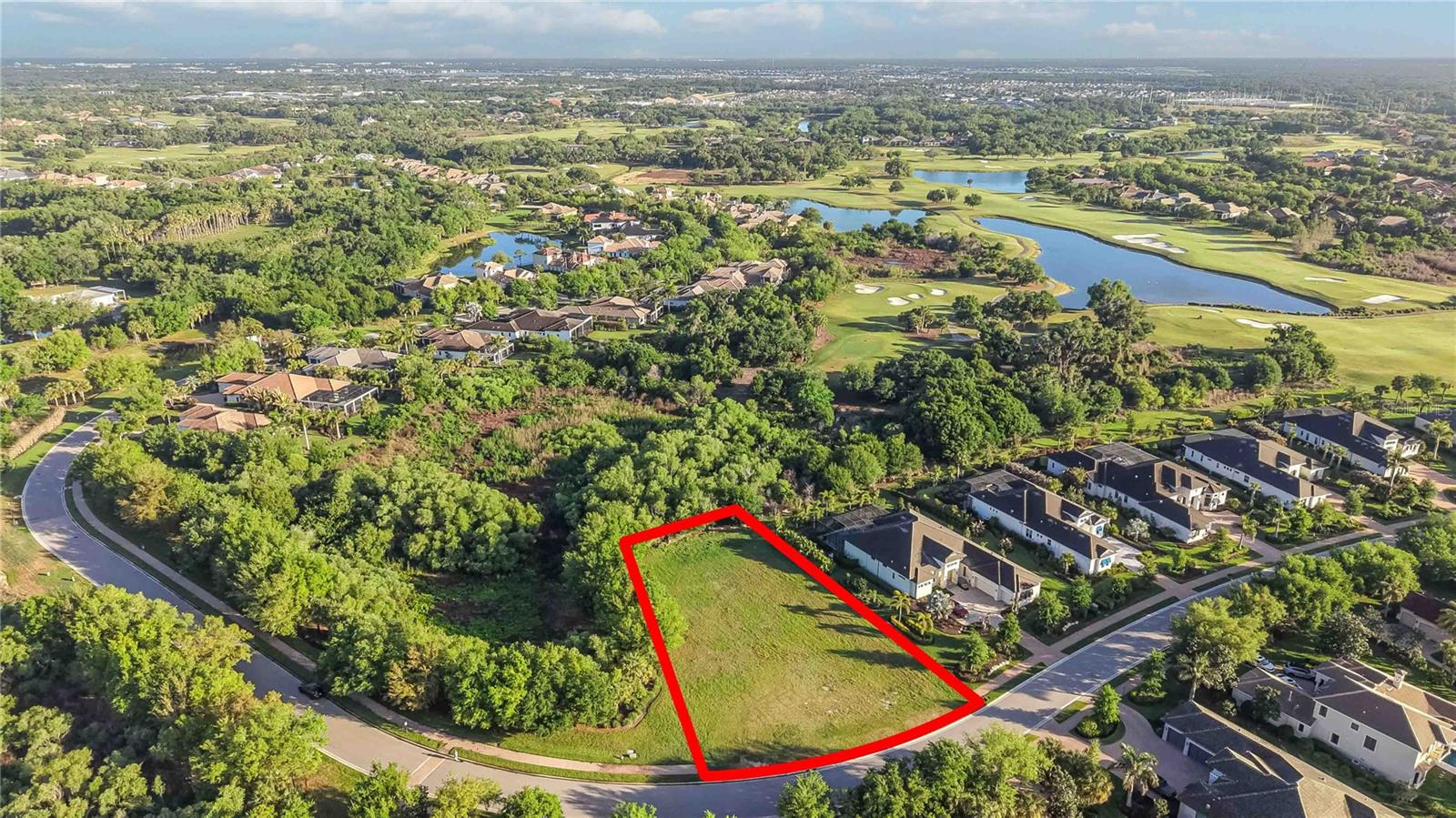 FOUNDERS CLUB - Land