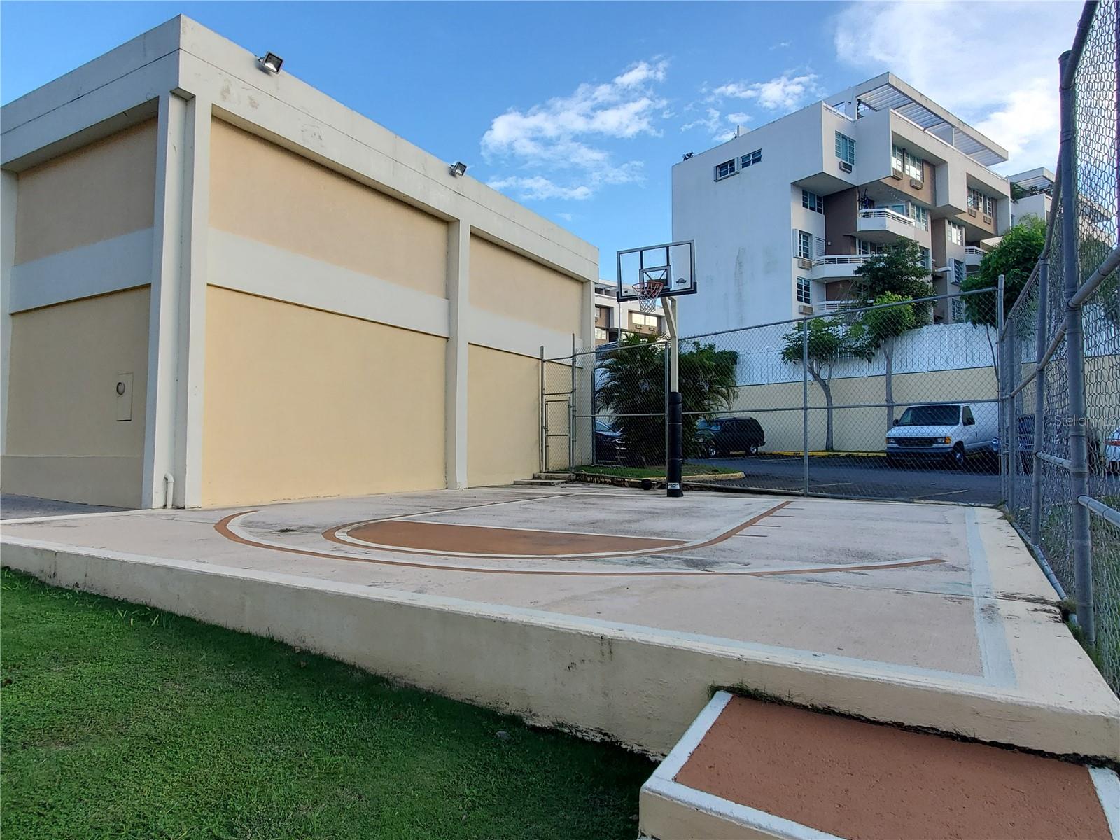 CONDOMINIO PARQUE REAL - Residential