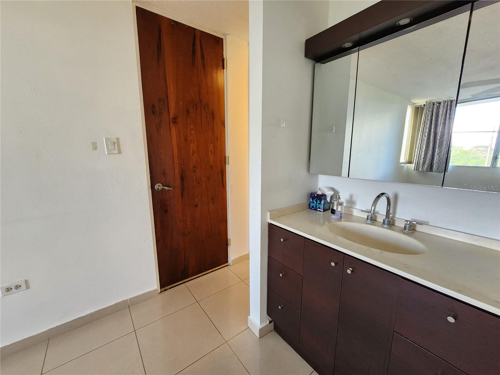 CONDOMINIO PARQUE REAL - Residential