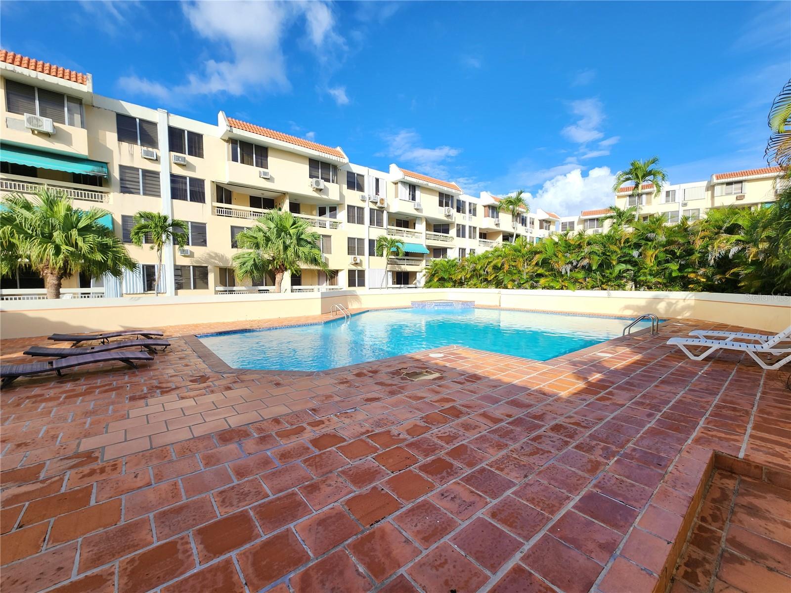 CONDOMINIO PARQUE REAL - Residential