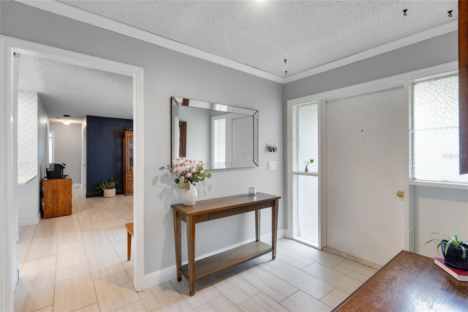611 ALDAMA COURT