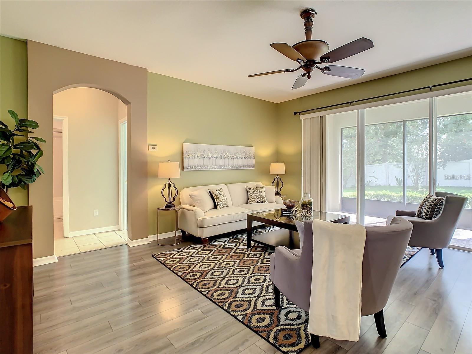 RESERVE/MDW LAKE A-I K M O Q T - Residential Lease