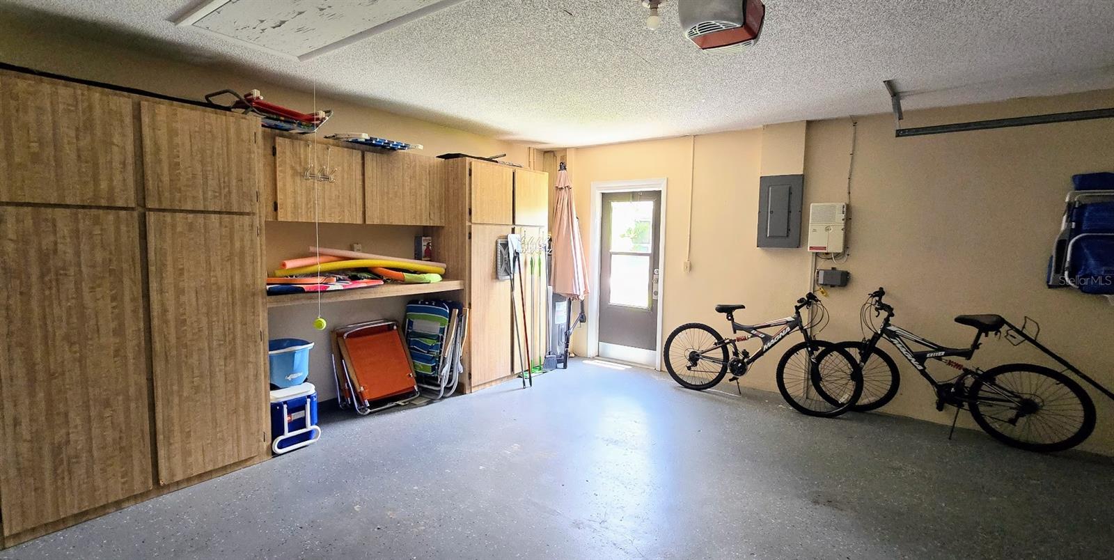 GULF GATE EAST UNIT 3 - Residential Lease