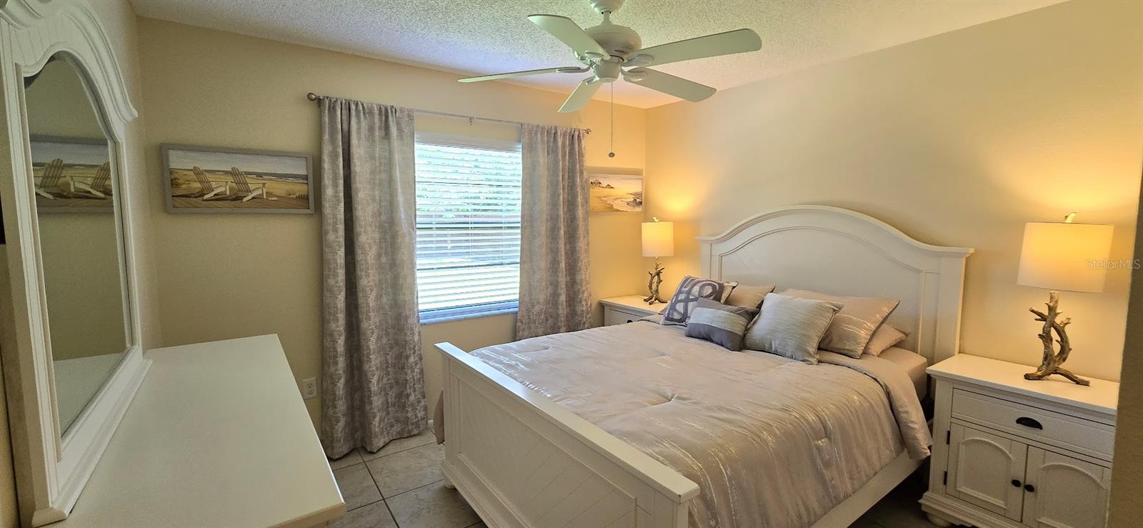 GULF GATE EAST UNIT 3 - Residential Lease