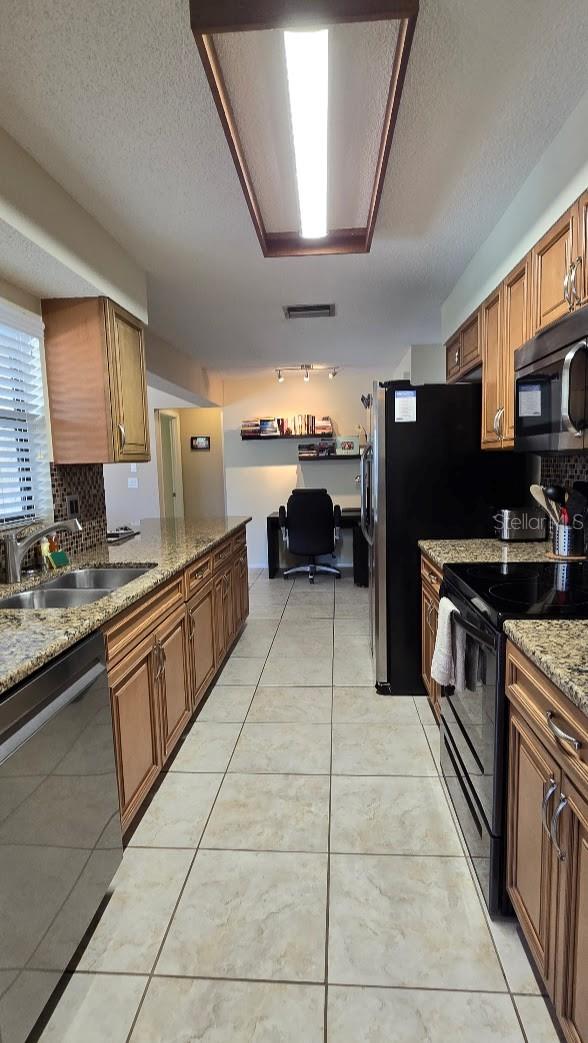 GULF GATE EAST UNIT 3 - Residential Lease