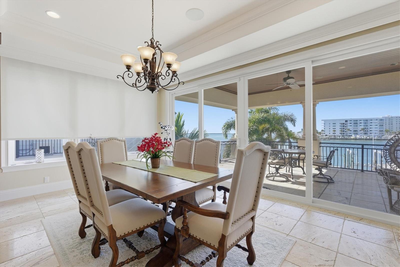 BAYWOOD SHORES - Residential