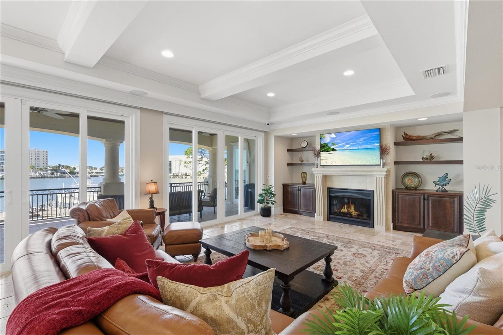 BAYWOOD SHORES - Residential