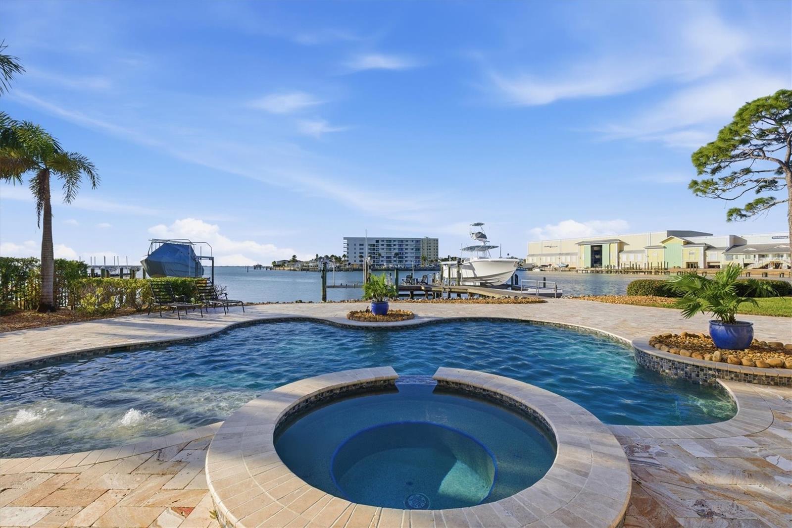 BAYWOOD SHORES - Residential